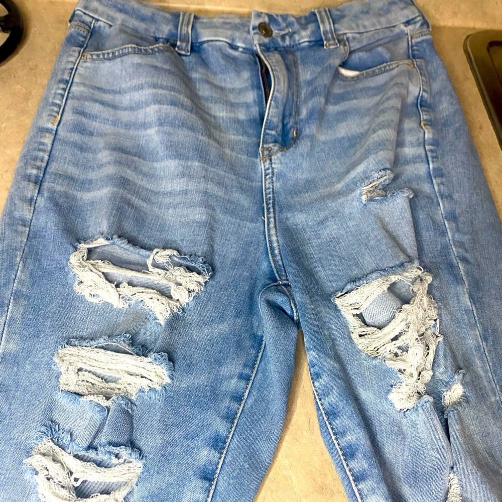 American Eagle Super High Waisted Jeans- Next Level Stretch
